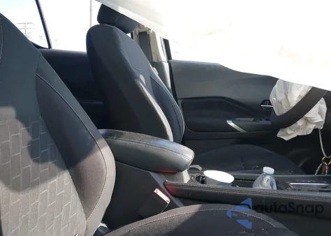 2021 Nissan Kicks Sv Xtronic Cvt from USA, damaged, VIN 3N1CP5CV6ML500222